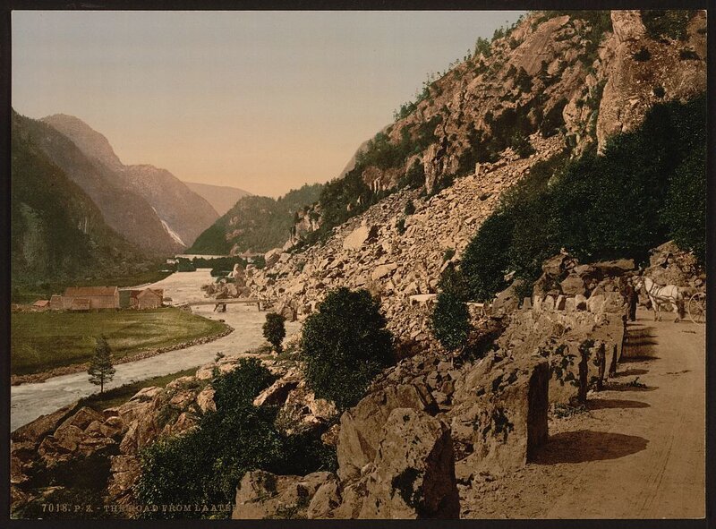 Road from Laatet