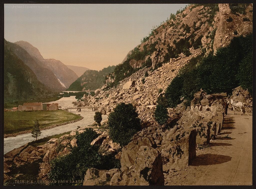 Road from Laatet
