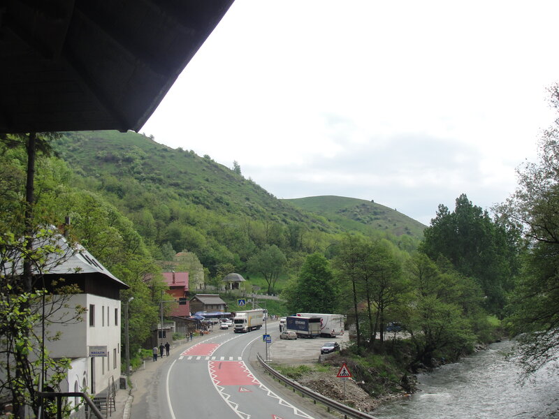 Road in Mountain Valley