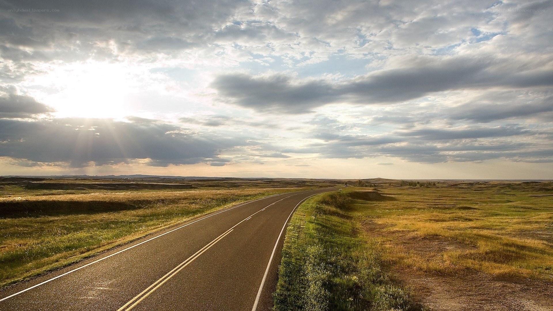 Road stretching into the horizon
