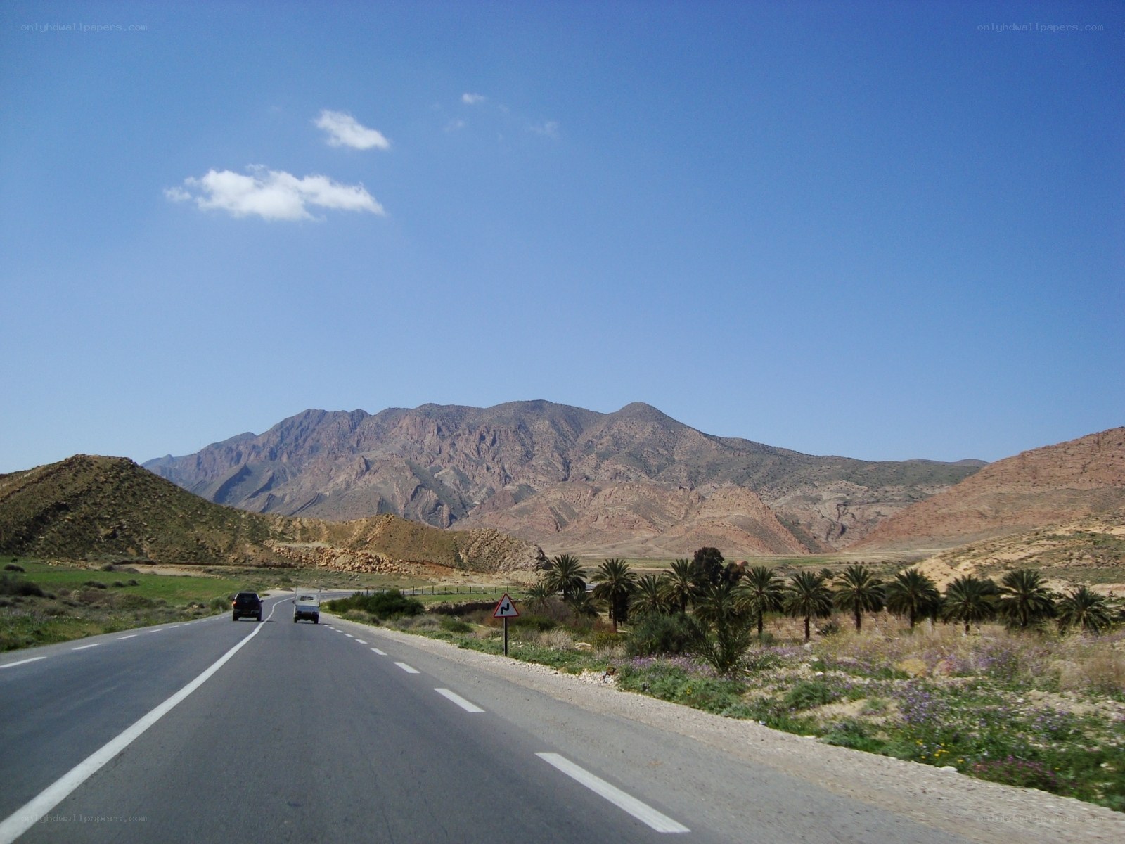 Road through mountain valley