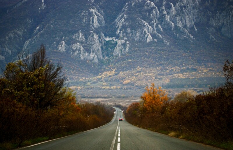 Road Through Mountain Valley — Green, Serene, Autumn