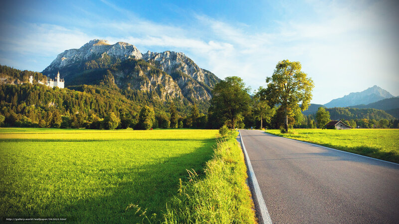 Road to Neuschwanstein Castle