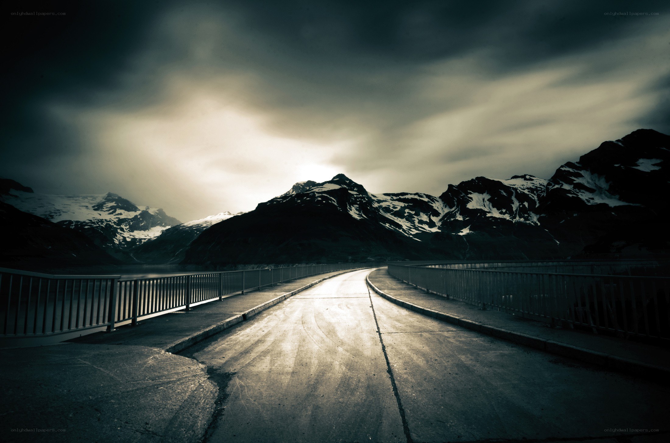 Road to the mountains