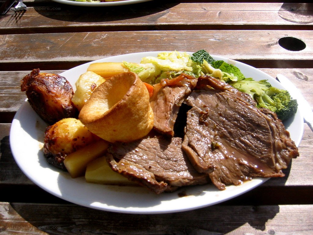 Roast beef dinner plate