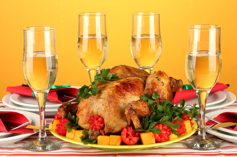 Roasted Chicken on Platter — Yellow