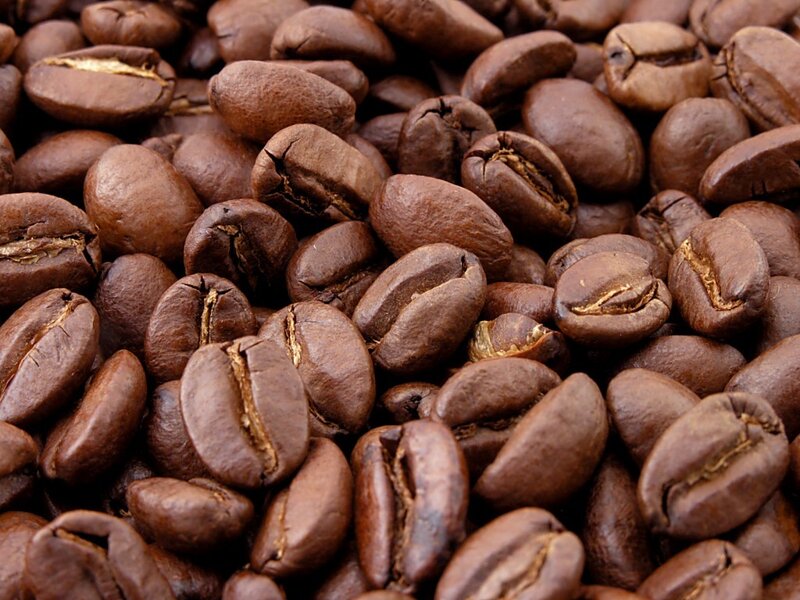 roasted coffee beans close-up