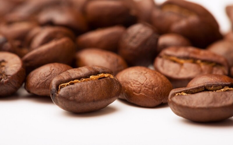roasted coffee beans close-up