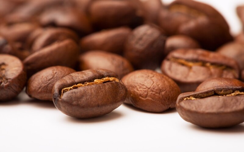 roasted coffee beans close-up
