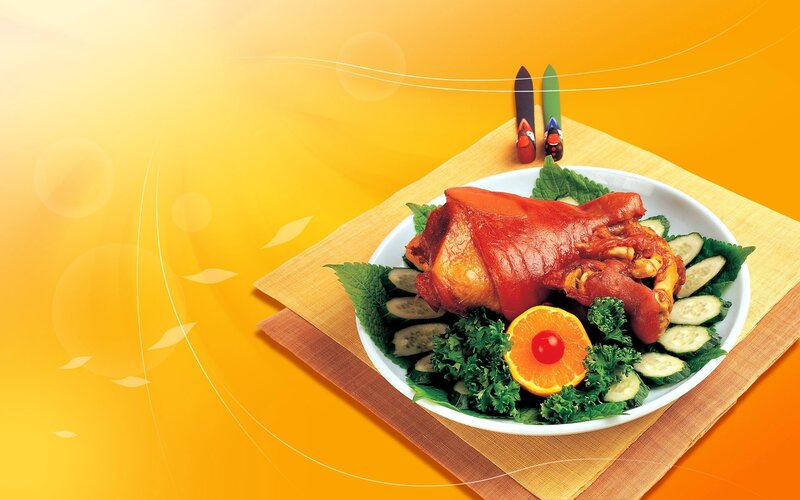 Roasted pork knuckle dish