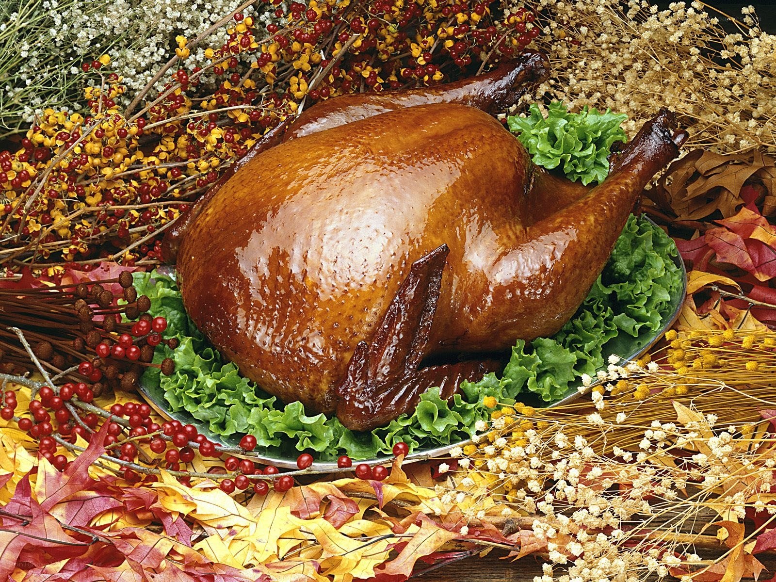 Roasted turkey with autumn decor