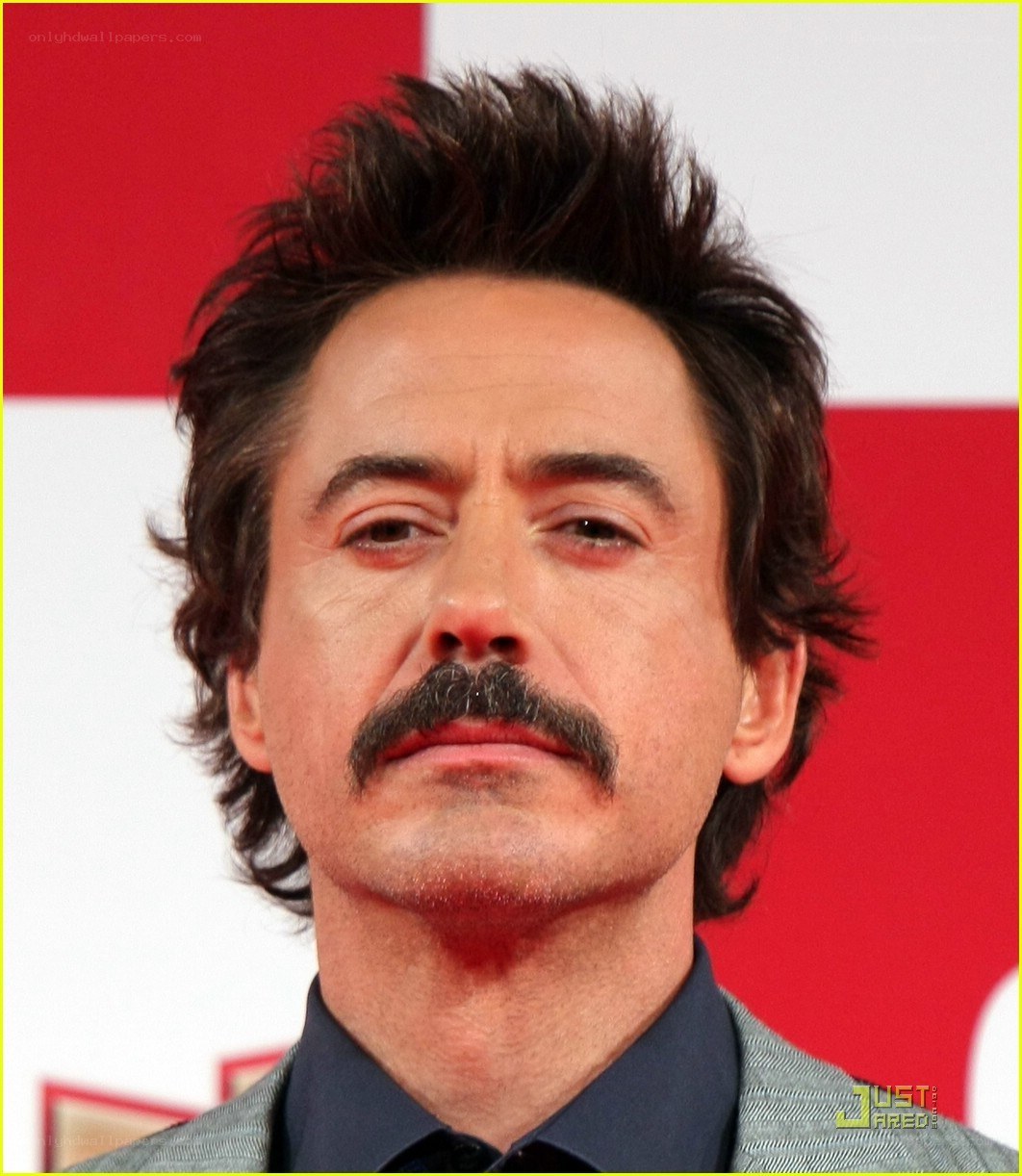 Robert Downey Jr. at red carpet event