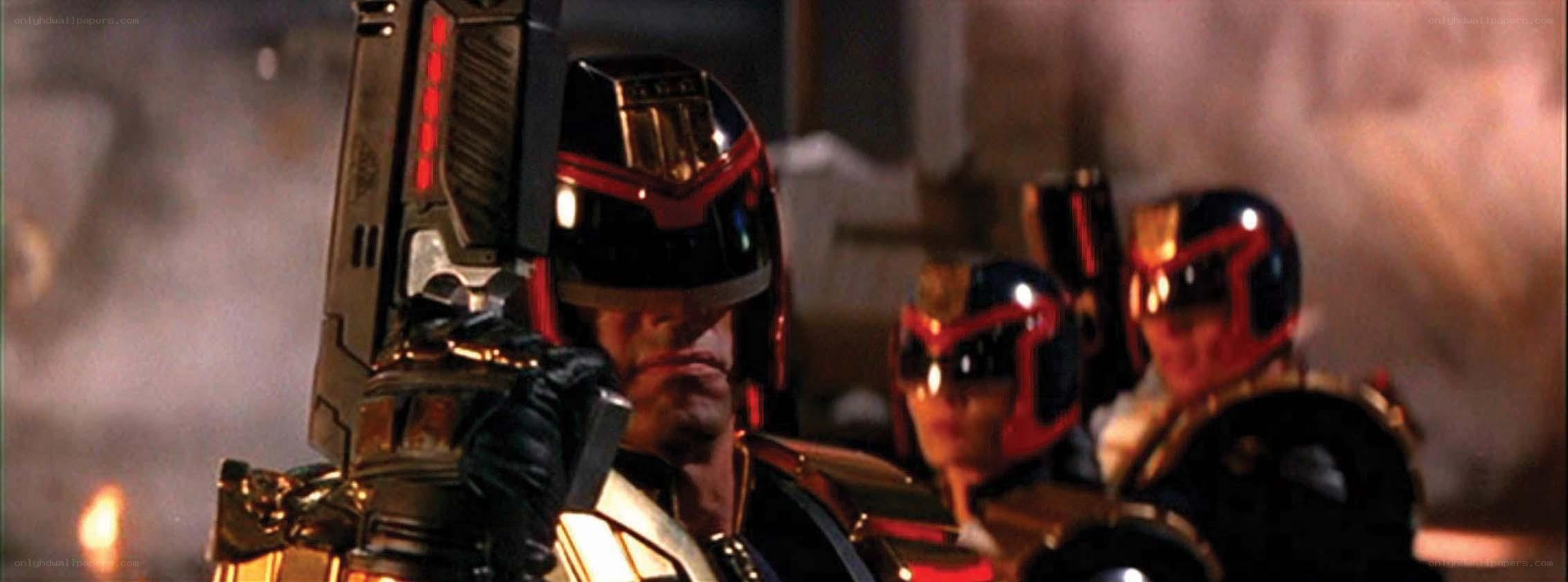 RoboCop and squad in action