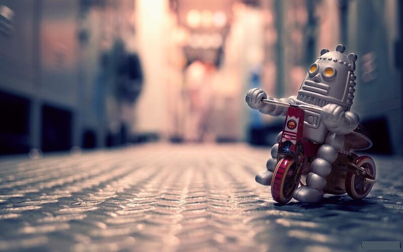 Robot on a Tricycle — Silver
