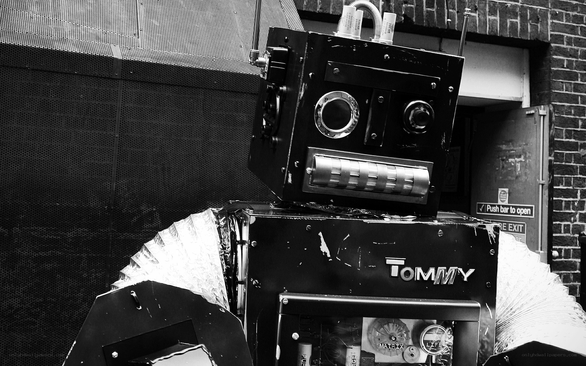 robot sculpture named Tommy