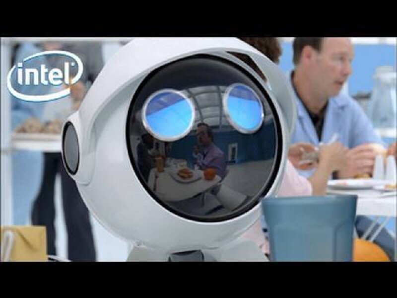 robot with reflective eyes