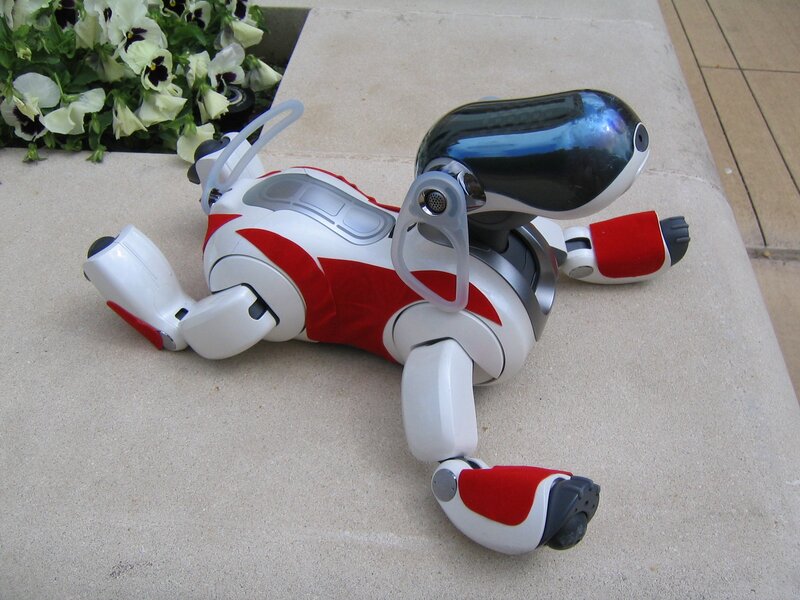 Robotic Dog Toy — White, Calm
