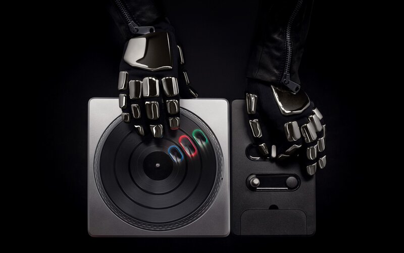 Robotic Hands on Turntable — Black