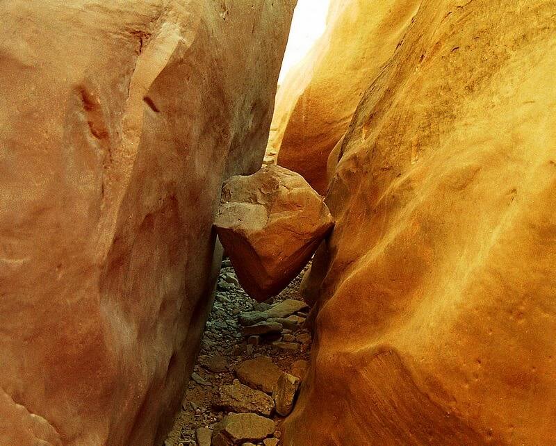 Rock Formation in Canyon — Brown, Dramatic