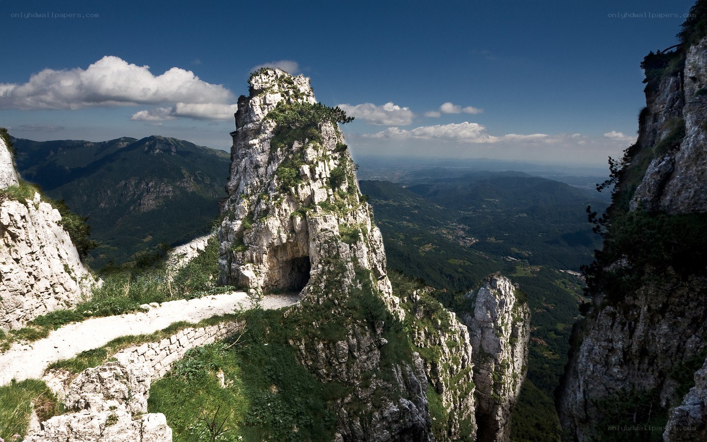 Rock formation in mountain landscape
