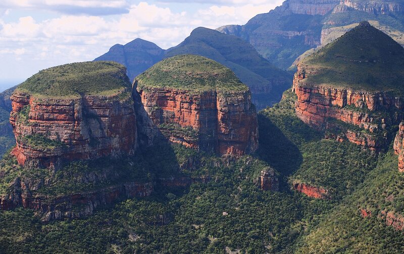 Rock Formations in Canyon — Green, Serene, Afternoon