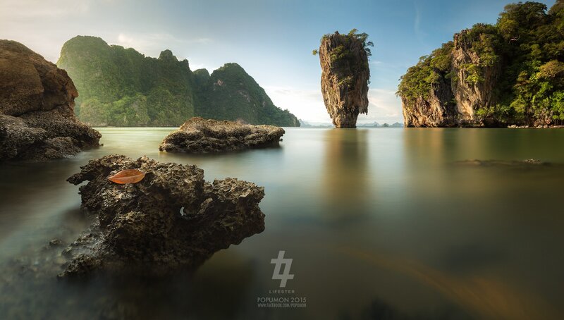 Rock Formations in Water — Green