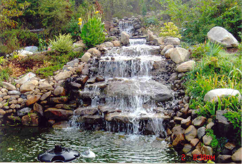 Rock Waterfall Garden — Green