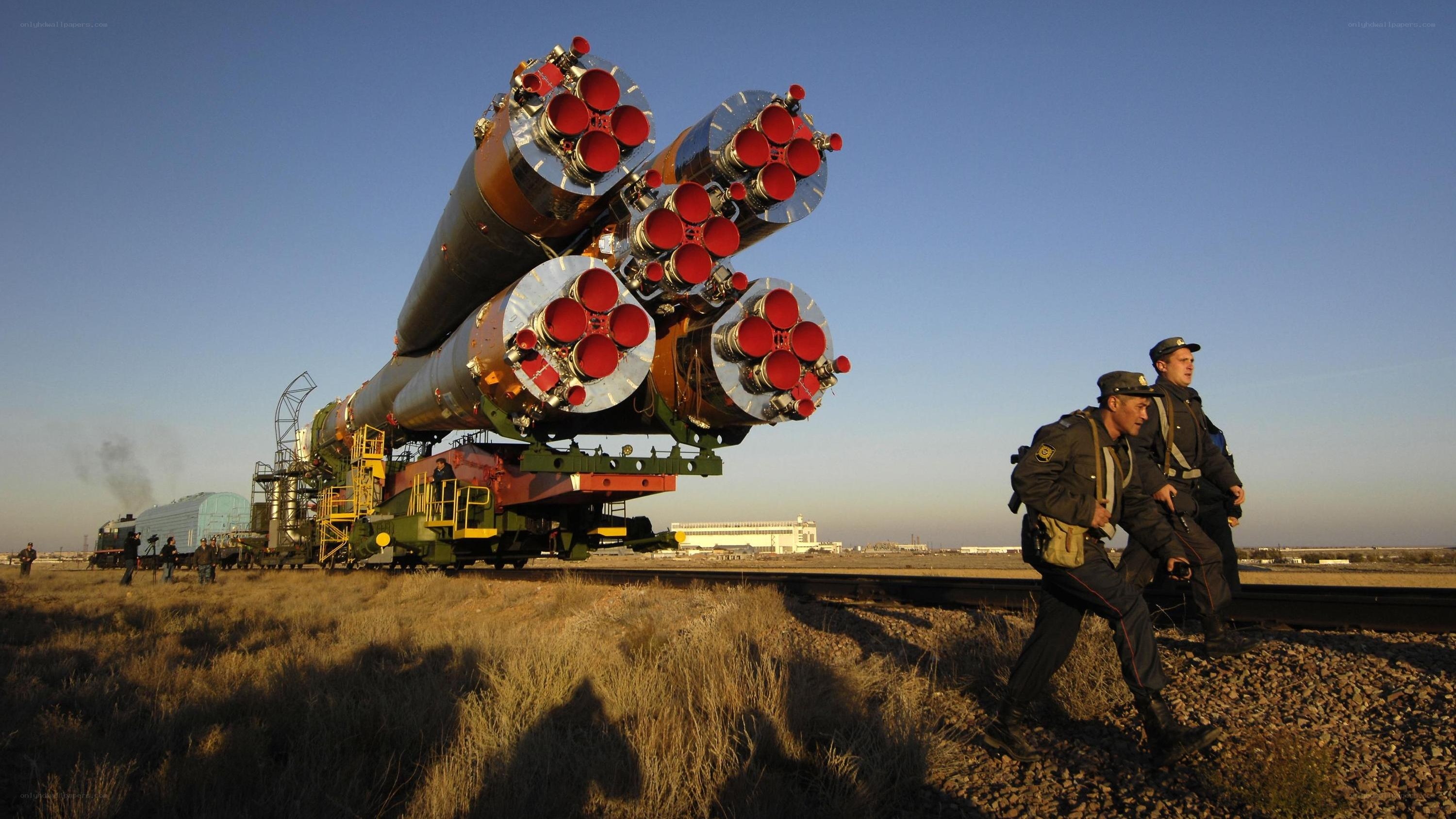 Rocket transport on railway