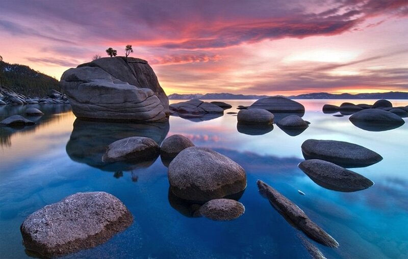Rocks in Lake Water — Blue