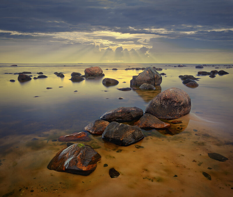 Rocks in Shallow Water — Yellow