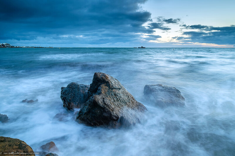 Rocks in the ocean waves