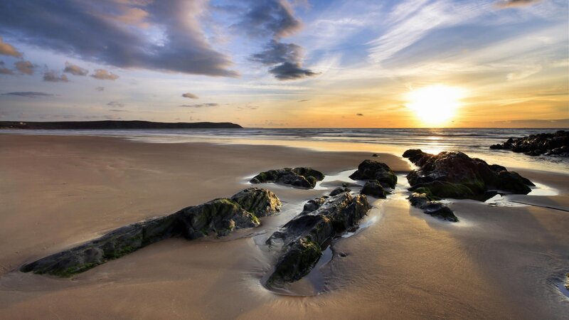 Rocks on Sandy Beach — Yellow