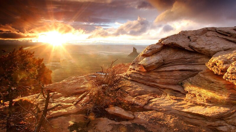 Rocky Canyon Landscape — Dramatic