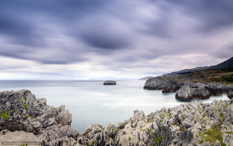 Rocky Coastline at Sea — Gray, Dramatic, Photograph