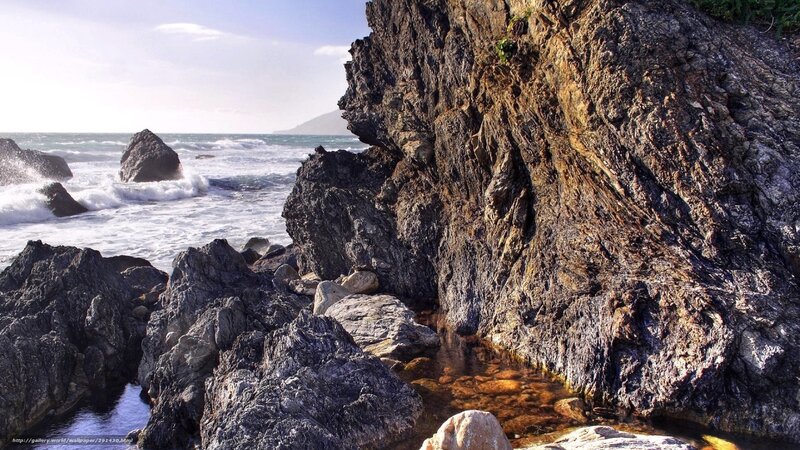 Rocky Coastline at Sea — Gray, Dramatic