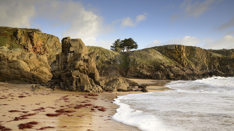 Rocky Coastline Beach — Blue