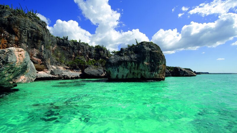 Rocky Coastline with Turquoise Water — Serene
