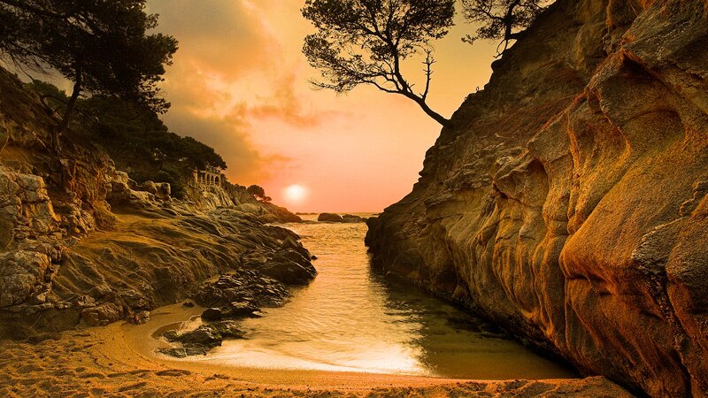 Rocky Cove at Sunset — Orange, Serene
