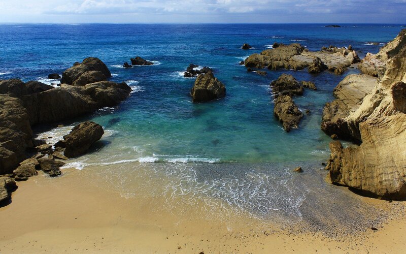 Rocky Cove Beach — Blue, Serene