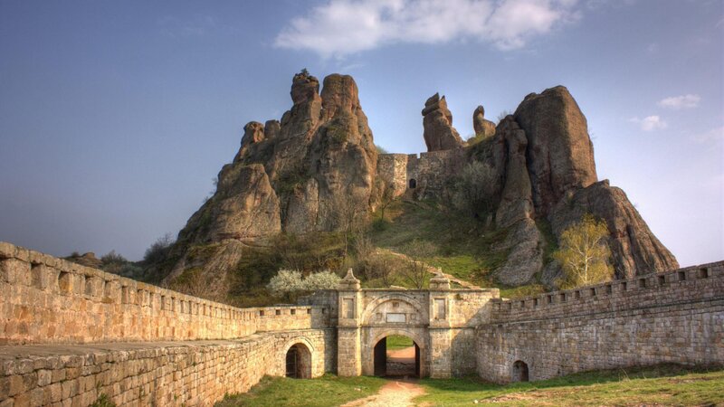 Rocky Fortress with Stone Walls