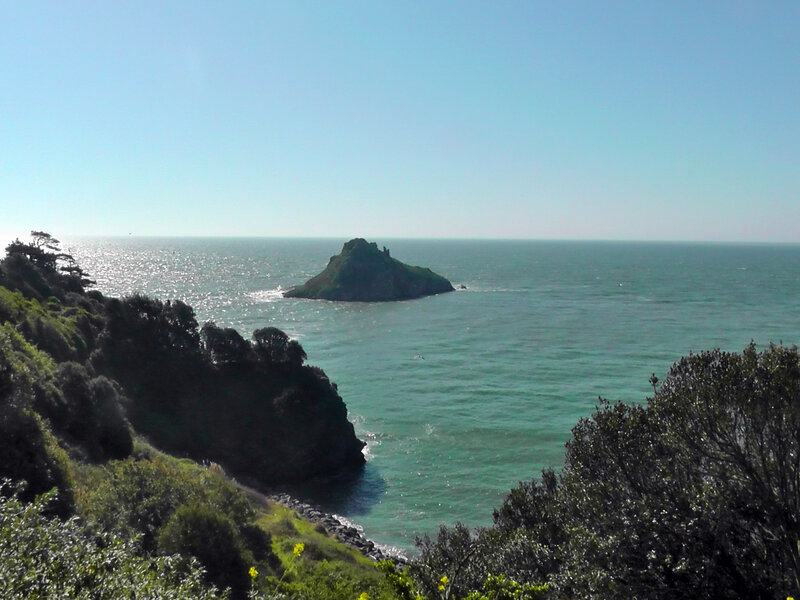 Rocky Island in Sea — Blue, Serene