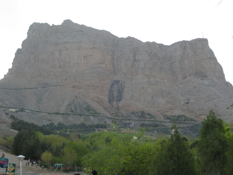 Rocky Mountain Cliff — Green, Natural