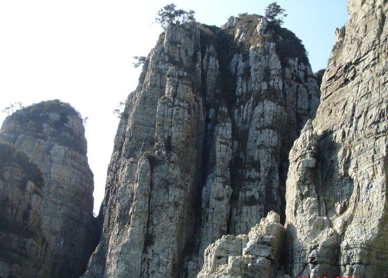 Rocky Mountain Cliffs — Gray, Dramatic