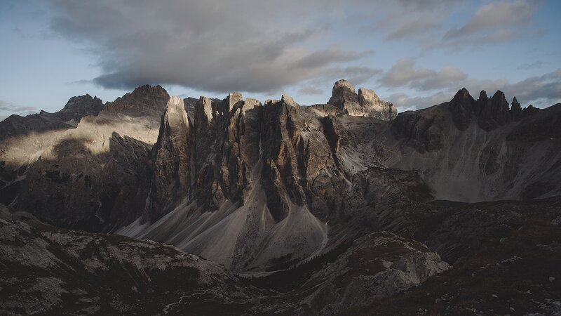Rocky Mountain Peaks — Gray, Dramatic, Sunset