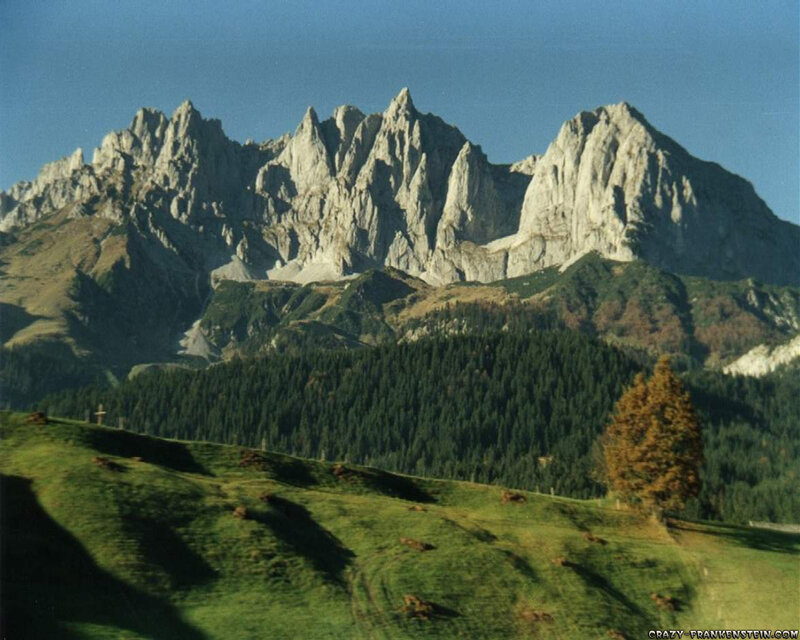 Rocky Mountain Range — Green, Serene