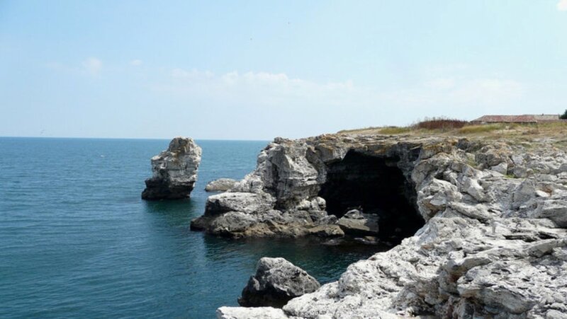 Rocky Sea Cliffs — Blue