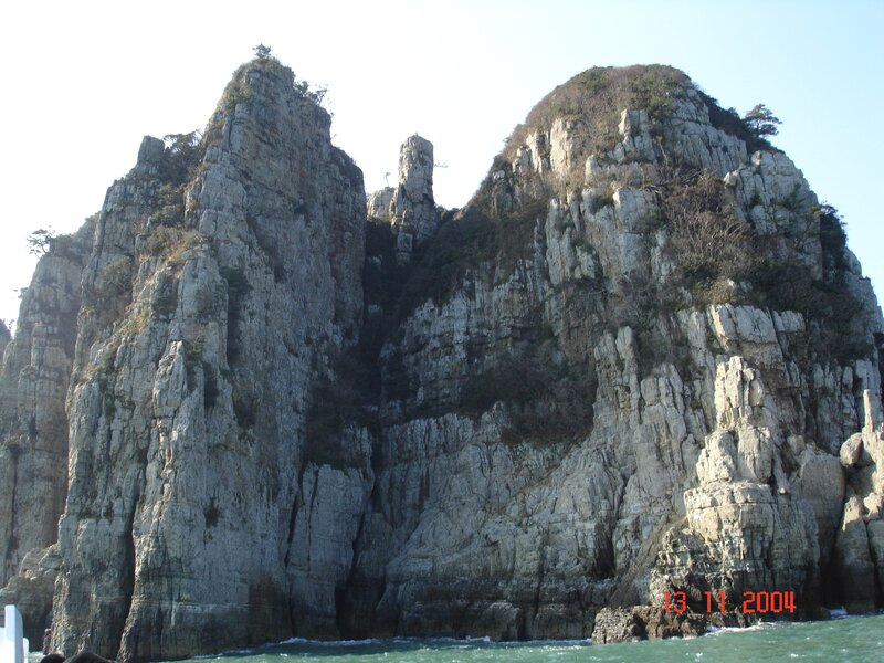 rocky sea cliffs