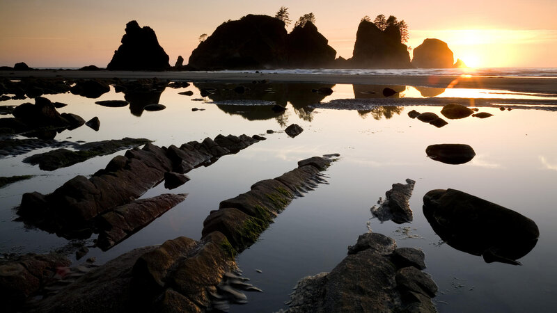 Rocky Tide Pools at Sunset — Orange, Serene