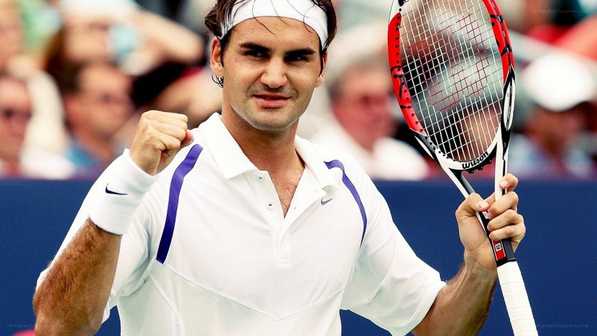 Roger Federer celebrating victory