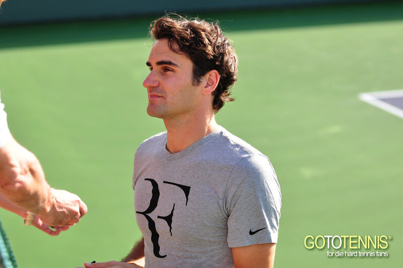 Roger Federer on a tennis court